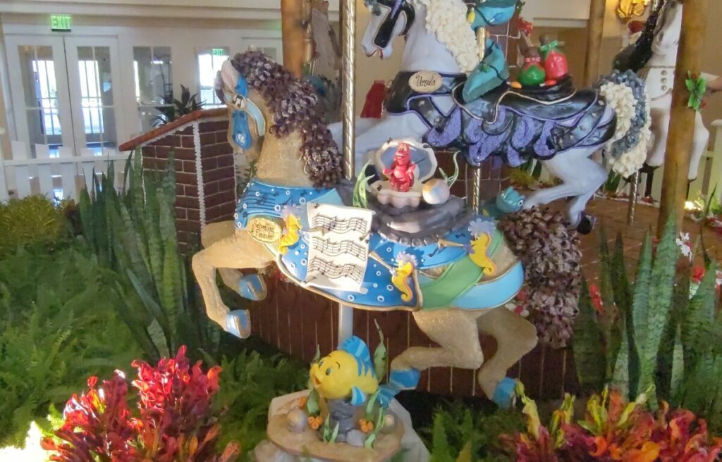 Disney Beach Club Christmas Decorations & Gingerbread Carousel 2021 Green Vacation Deals